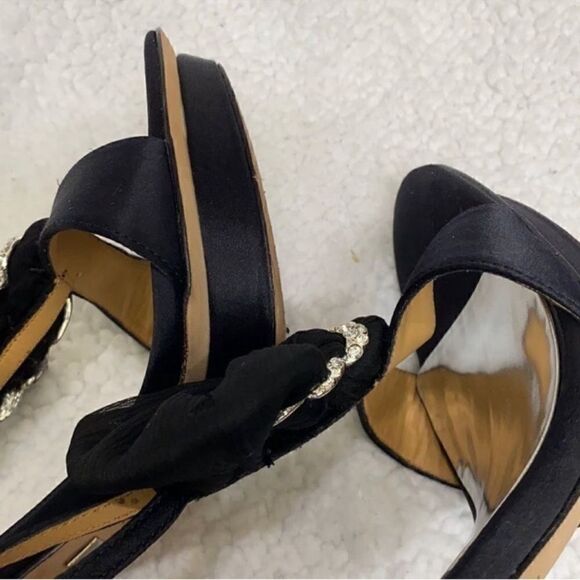 Badgley Mischka Black Heels(Size 6.5M) - Picture 6 of 8